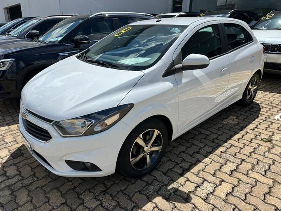 CHEVROLET ONIX 1.4 MPFI LTZ 8V FLEX 4P MANUAL CHEVROLET ONIX 1.4 MPFI LTZ 8V FLEX 4P MANUAL
